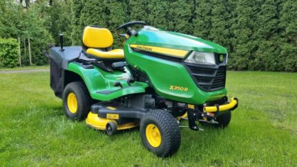 Hochwertiger Rasentraktor John Deere X350R mit 107 cm Schnittbreite und Fangkorb